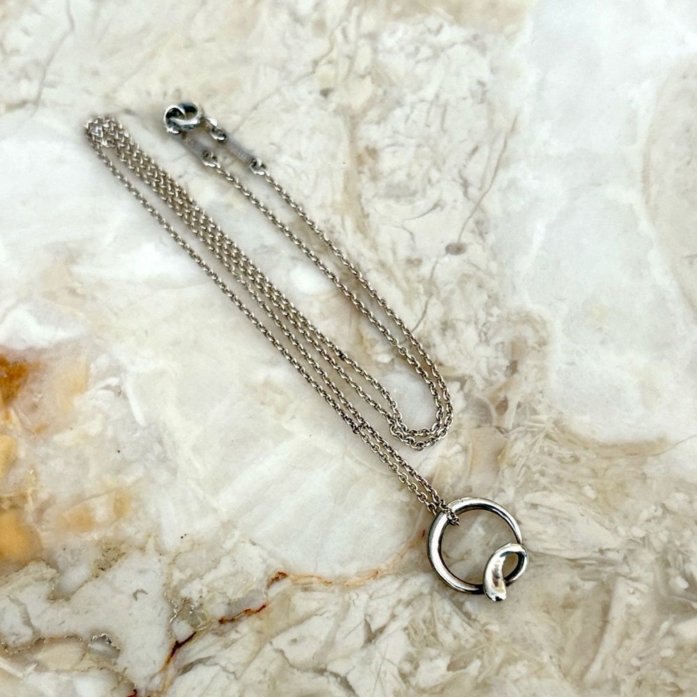 Tiffany & Co. Elsa Peretti Initial “Q” Necklace 925 Sterling Silver
